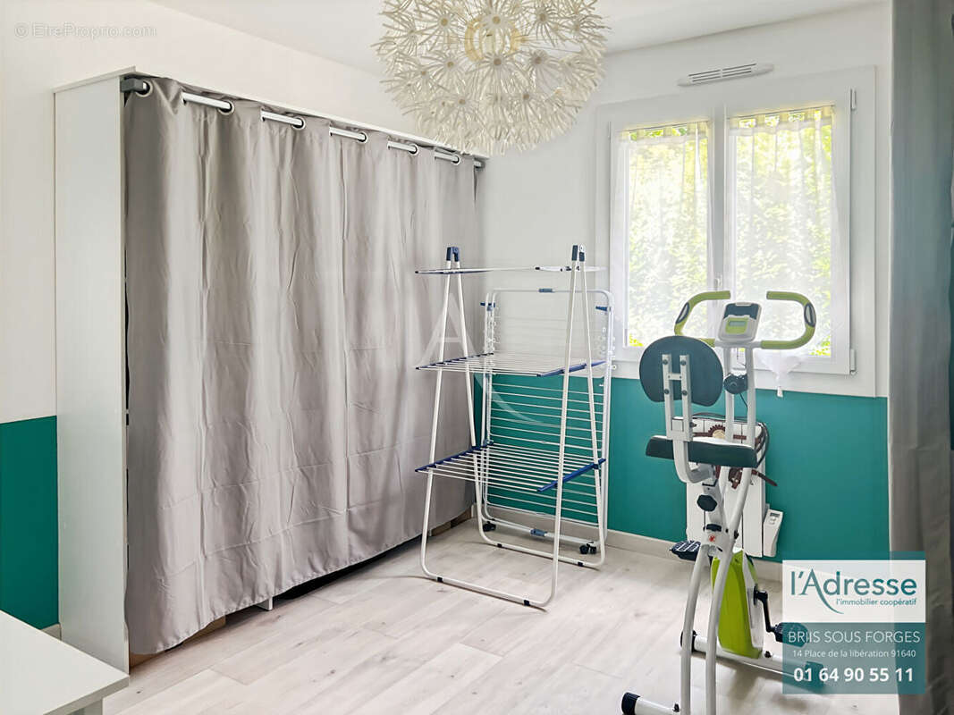 Maison à BRIIS-SOUS-FORGES