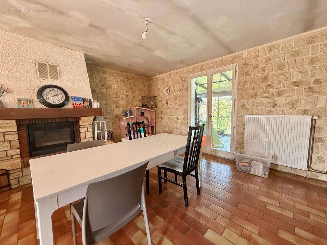 Maison à LAMARCHE-SUR-SAONE