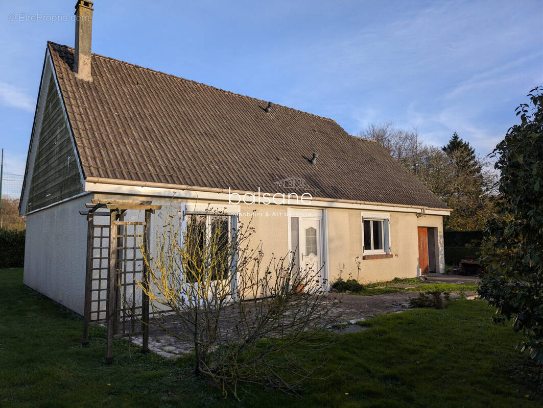 Maison à BELMESNIL
