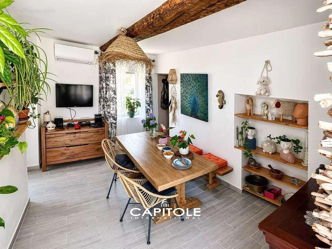 Maison à ROQUEFORT-LES-PINS