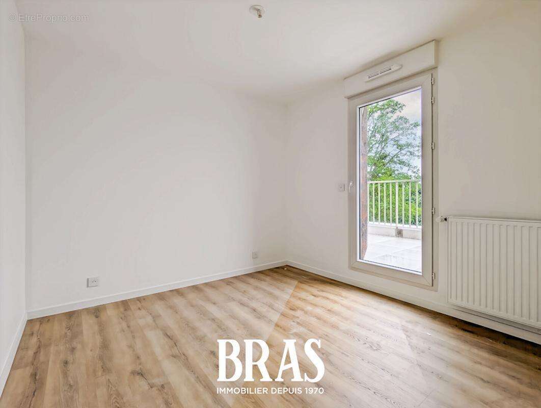 Appartement à THEIX