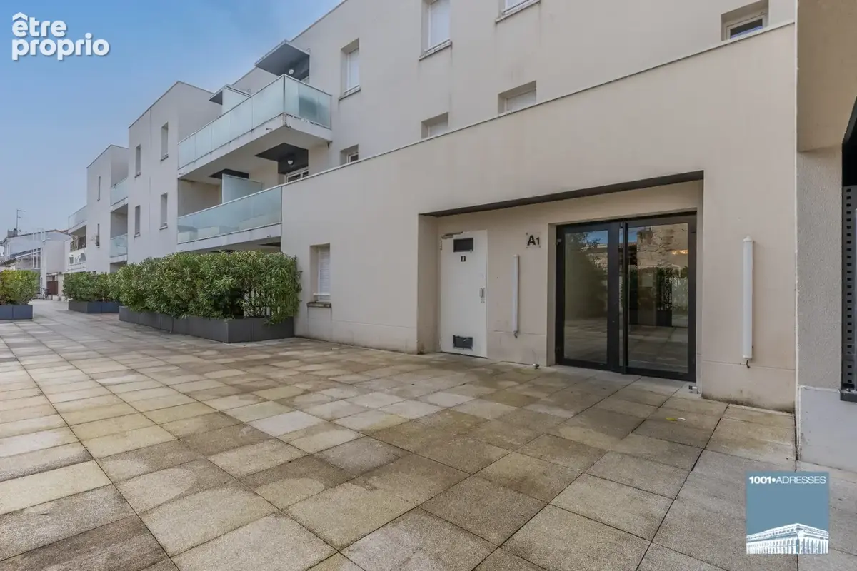  Appartement trois pièces avec terrasse et parking - photo 12