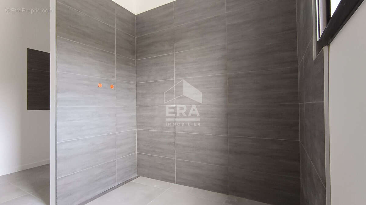 Maison à BRIVES-CHARENSAC