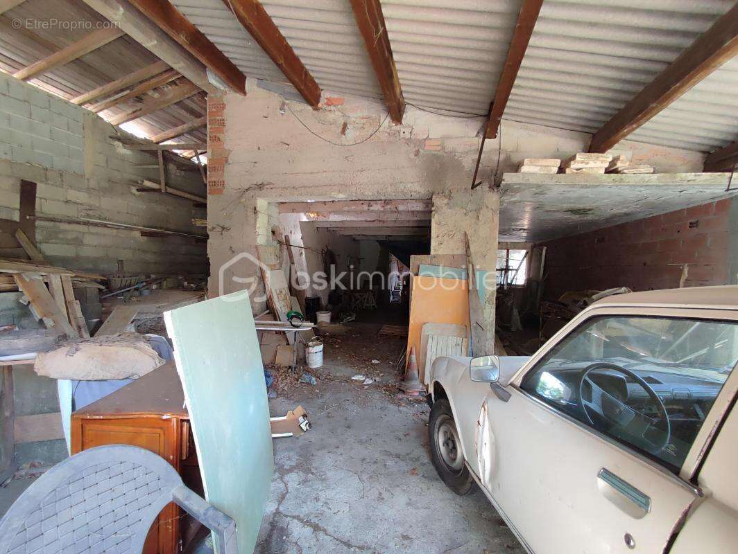 Appartement à LAMALOU-LES-BAINS