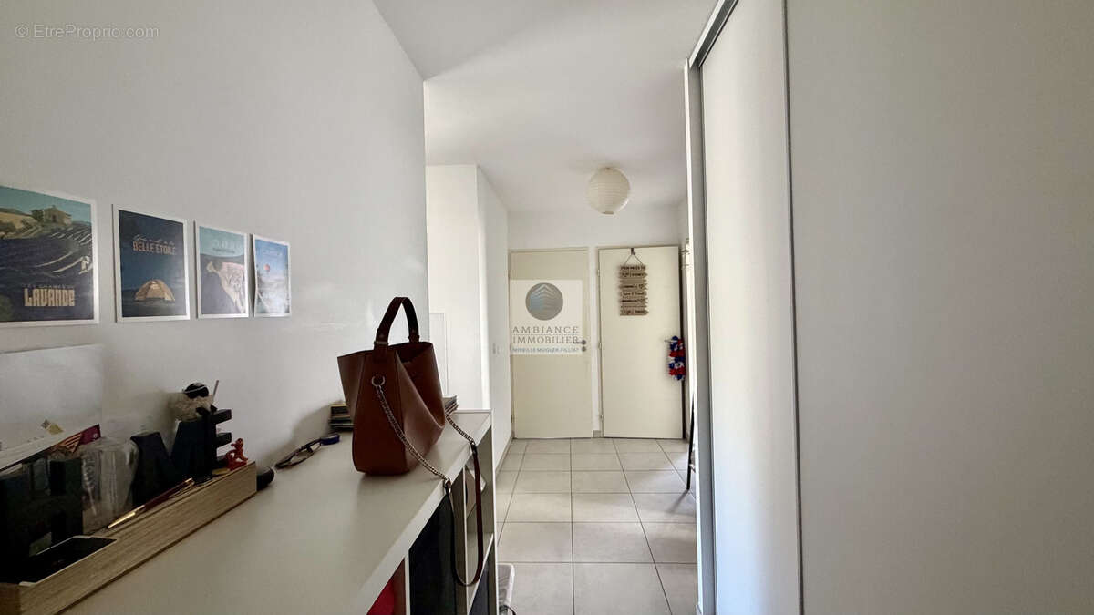 Appartement récent avec terrasse - photo 12