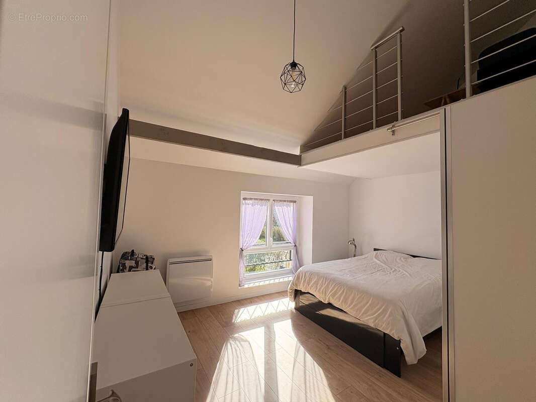 Maison à HAUTEFEUILLE