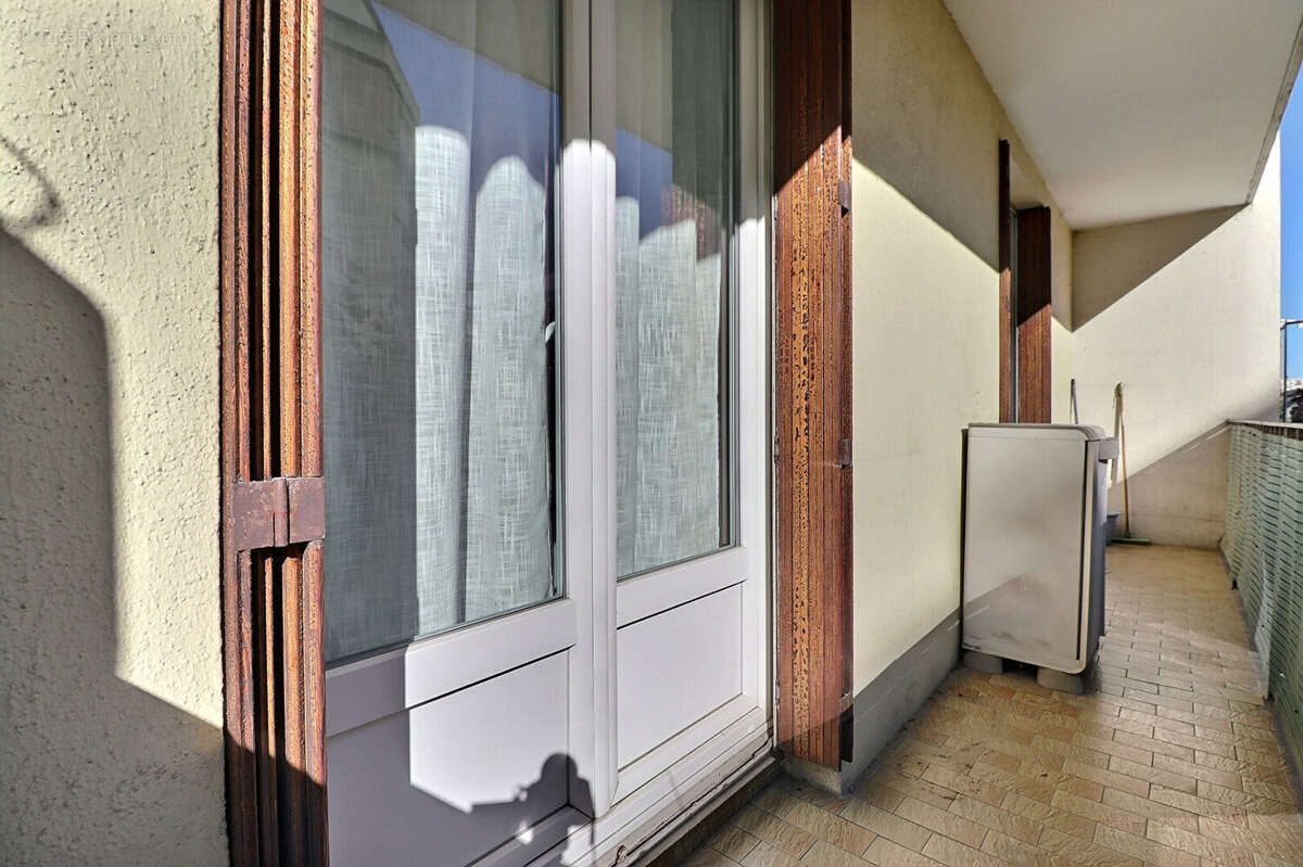 Appartement à AUBERVILLIERS