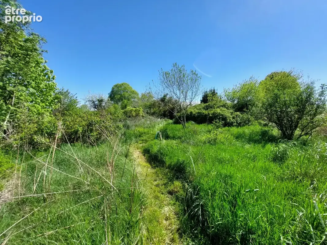Corps de ferme avec presque un hectare de terrain et du potentiel - photo 18