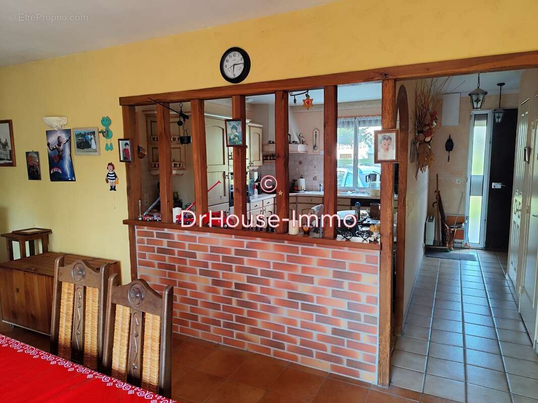 Maison à LA VILLE-AUX-CLERCS