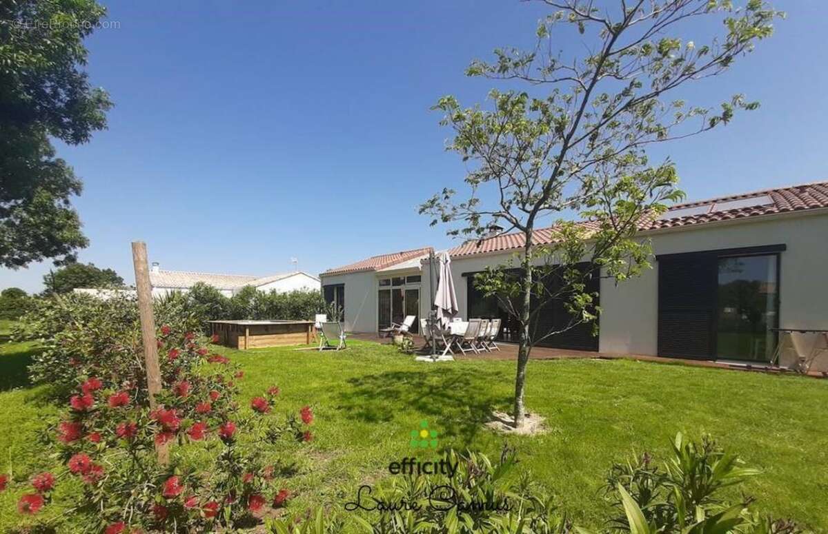 Maison à LE BERNARD