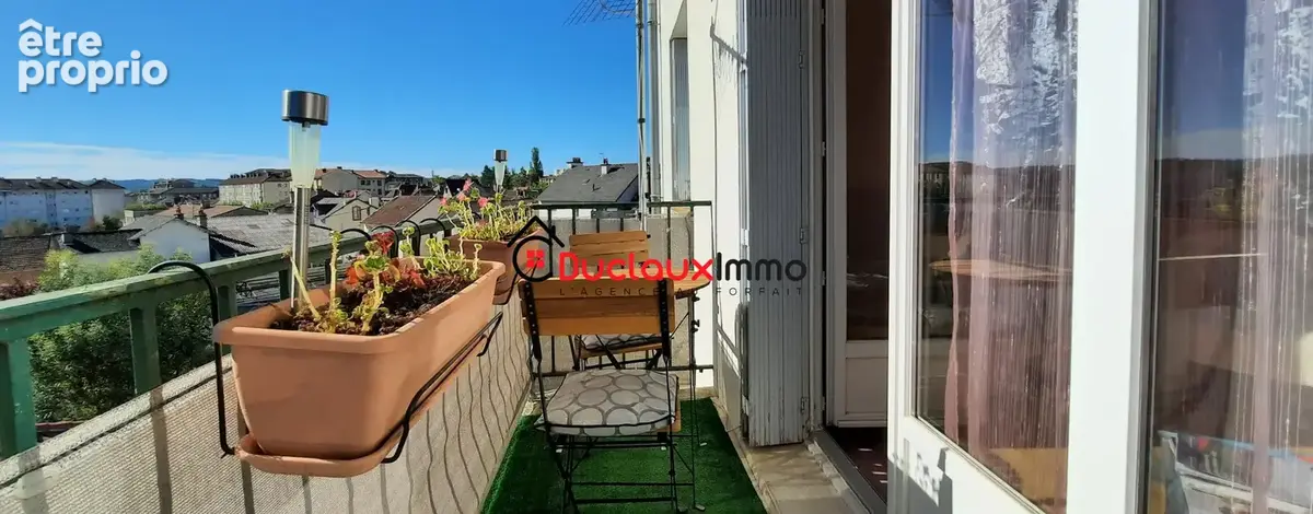 Appartement traversant deux chambres avec BALCON - PARKING & CAVE - photo 2