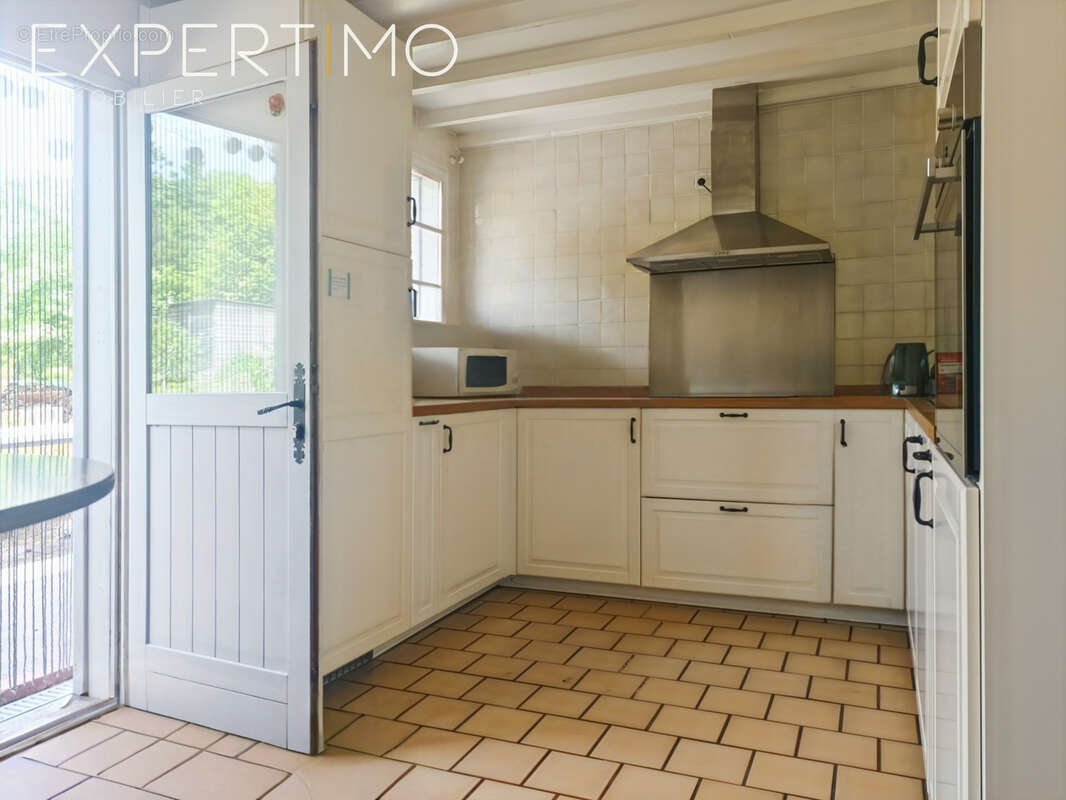 Maison à REGNIERE-ECLUSE