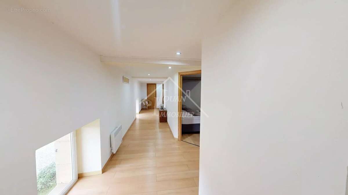 Maison à DOMPIERRE-SUR-BESBRE