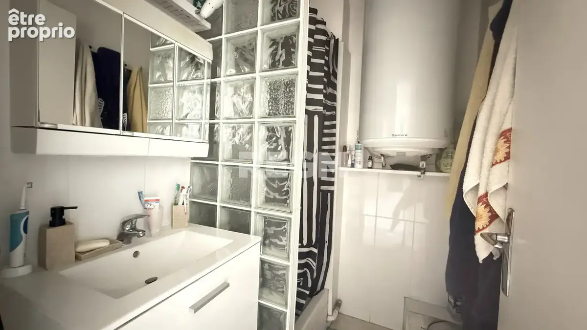 Appartement 4 pièces de 67 m2 avec cave et parking privé - photo 10