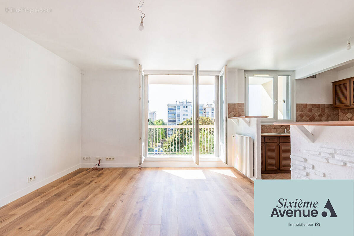 Appartement à CHILLY-MAZARIN