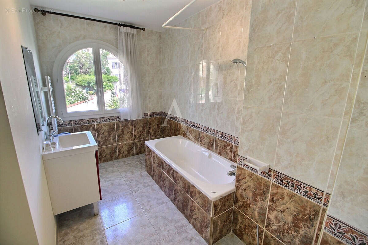 Villa  4 pièce(s) 150 m2 - photo 16