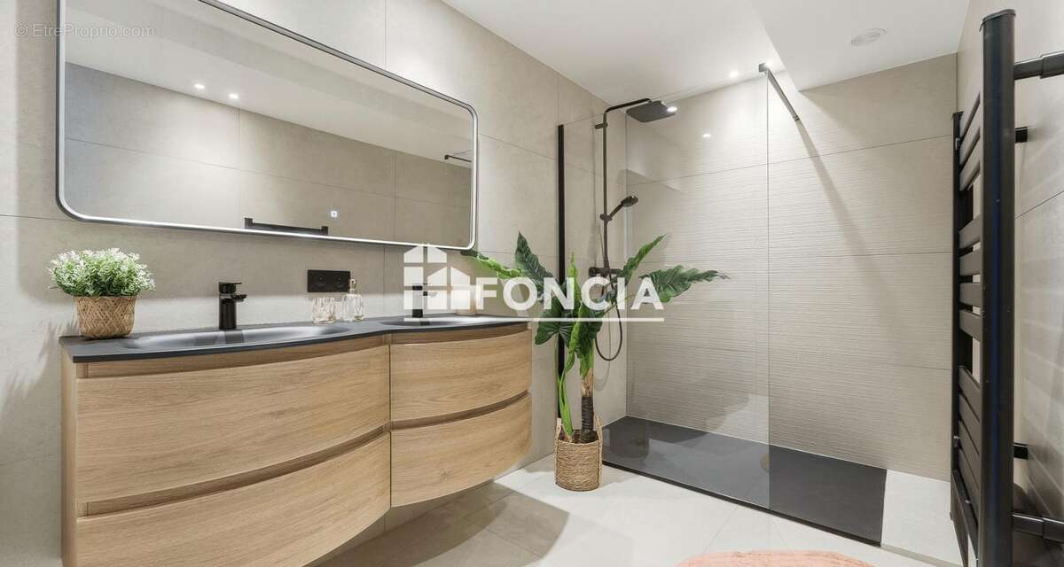 COUP DE COEUR! CANNES CALIFORNIE — Appartement 4P 107m² + 200m² de jardin   Exception sur le marché  - photo 11
