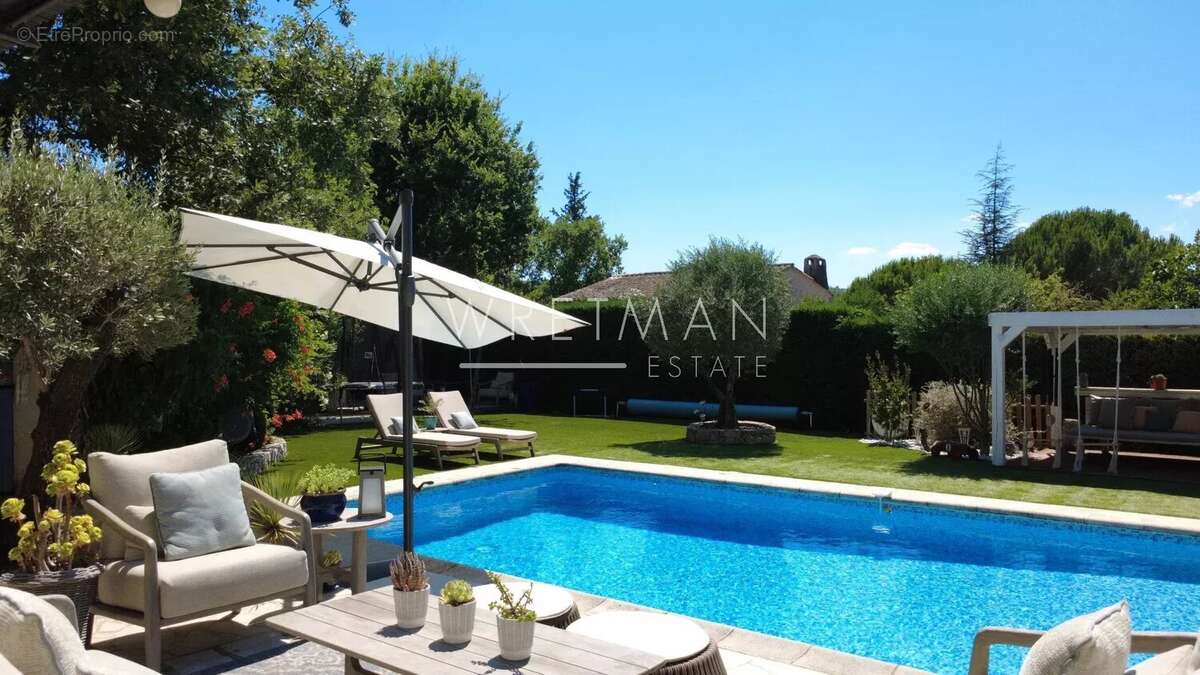 Villa rénovée avec piscine - Callian - photo 13