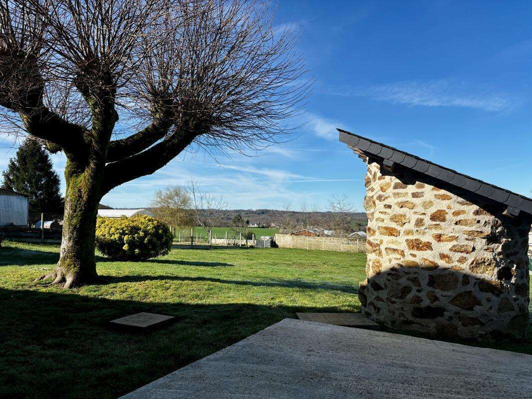 Maison à NEUVIC-ENTIER