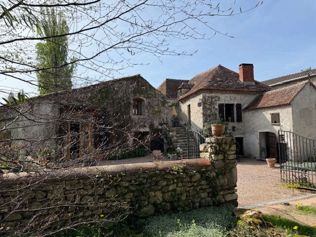 Maison à BELLENAVES