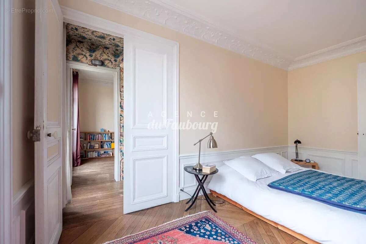 Appartement à PARIS-9E
