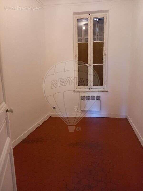 Autre à MARSEILLE-4E