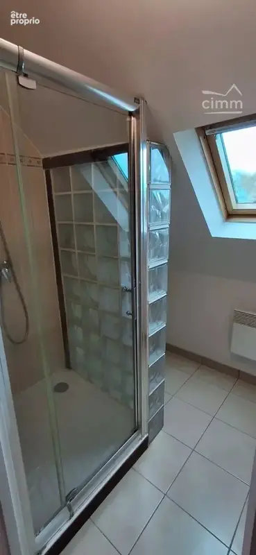 A Vendre, BLOIS VIENNE – Maison 2 / 3 chambres avec cour privative et climatisation - photo 10