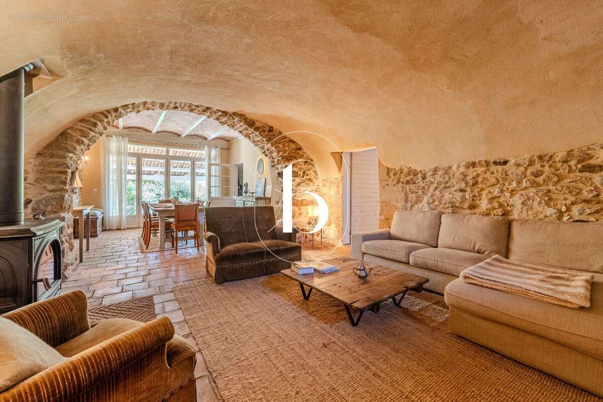 Maison à UZES