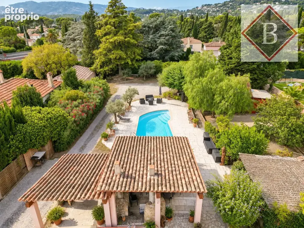 Maison 4 pièces 137 m² à vendre à Mougins (06250) - photo 2
