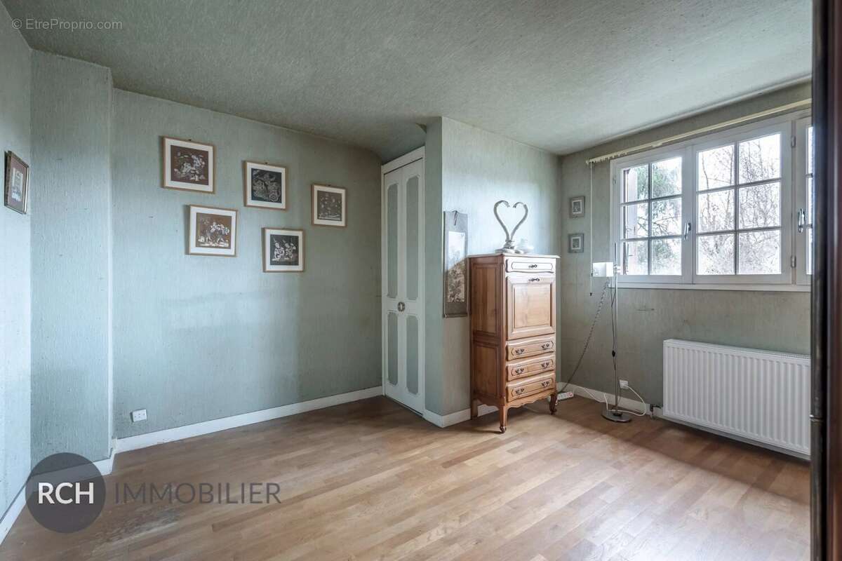 Maison à MONTFORT-L'AMAURY