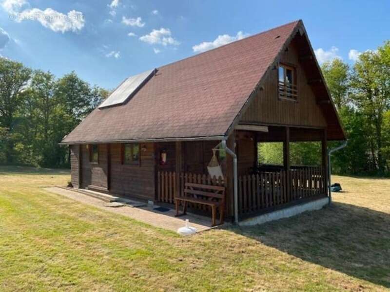 Maison à CONFOLENS