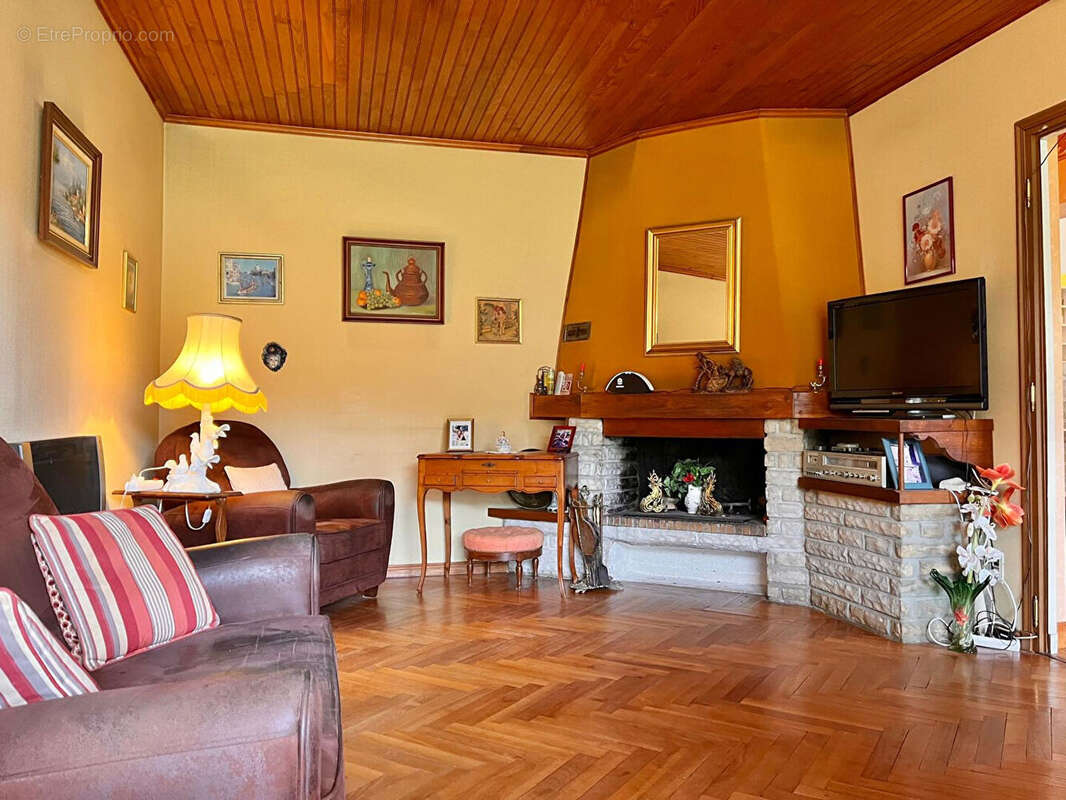 Maison à Lavelanet - photo 3
