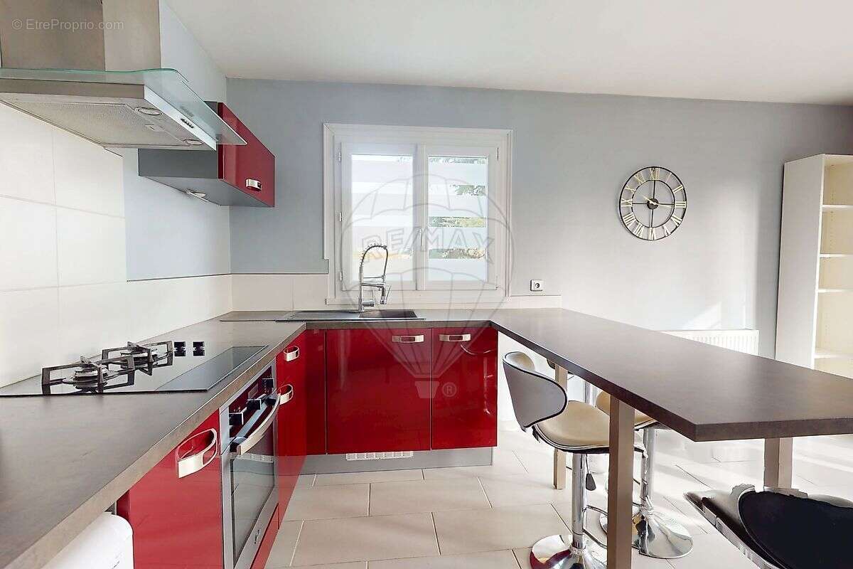 Appartement à SAINT-PRYVE-SAINT-MESMIN