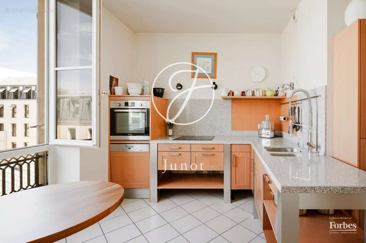 Appartement à PARIS-6E