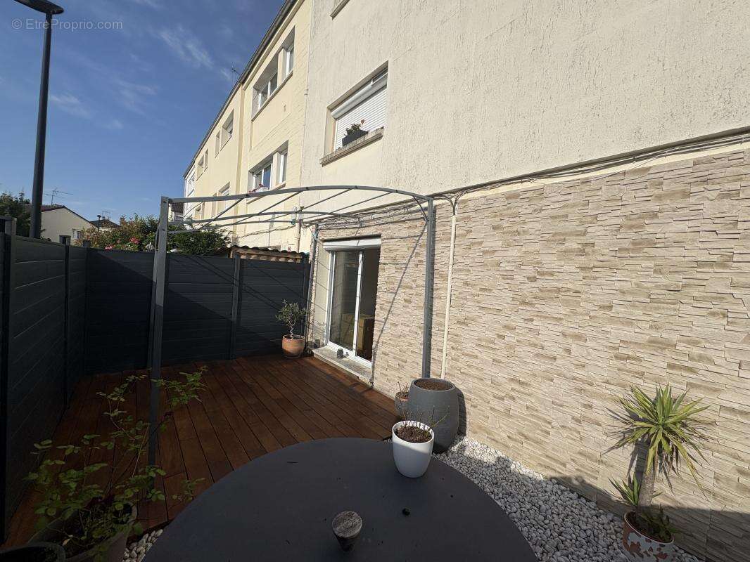 Maison à VILLEPREUX