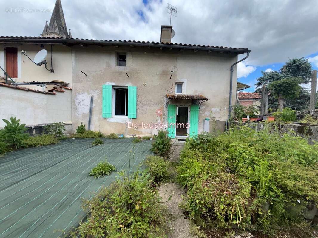 Maison à SAINT-MARTIN-DE-RIBERAC