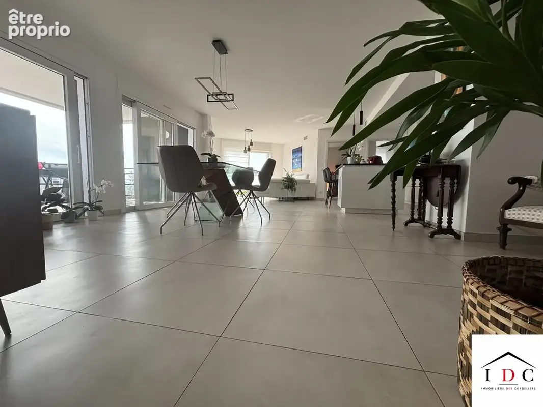 Appartement 5 pièces 144 m² à vendre à Sarrebourg (57400) - photo 3