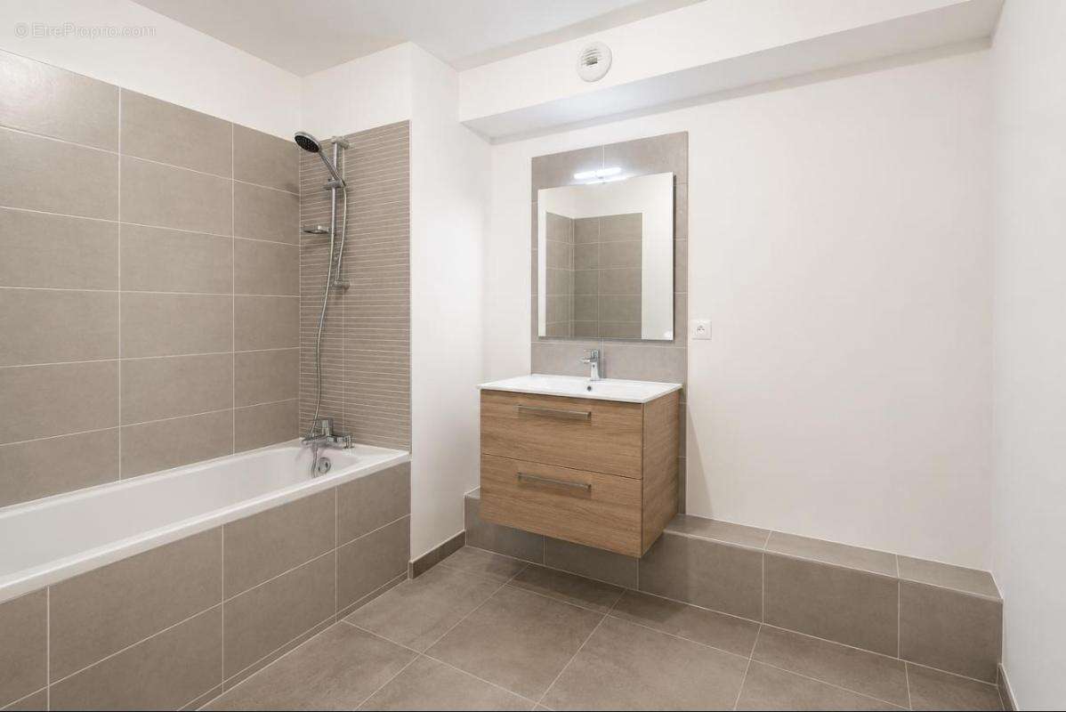 Appartement T3 de 63m² à Nîmes - photo 4