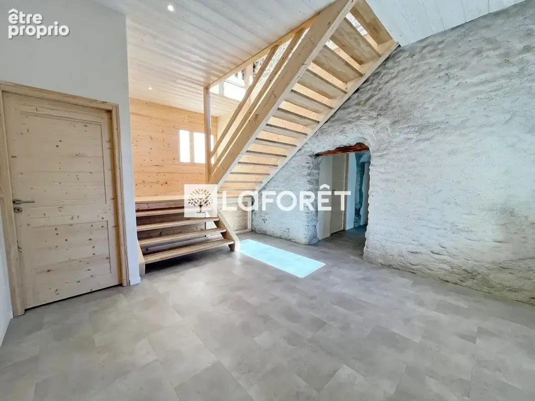 73700 LES CHAPELLES Charmante maison T5 rénovée178 m2 - photo 10