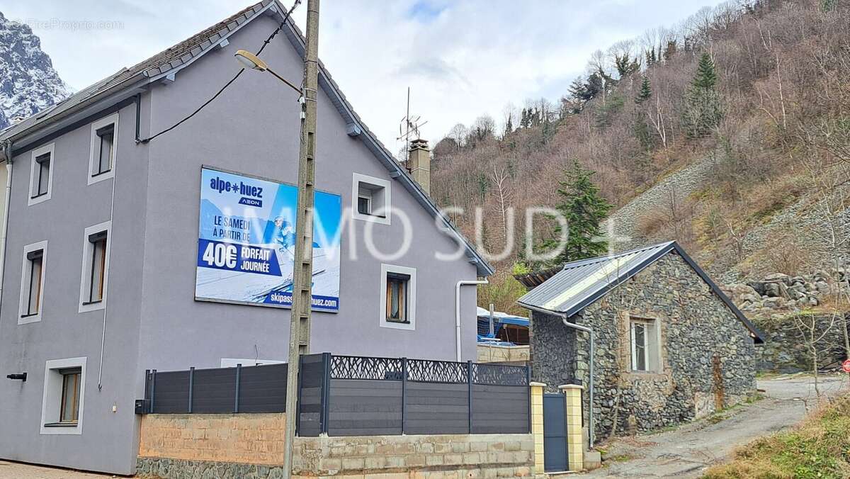 Maison à LIVET-ET-GAVET