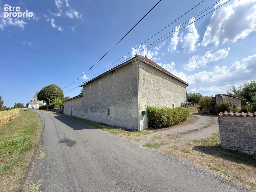 Charmante propriété en pierre avec grange et terrasse couverte - photo 15