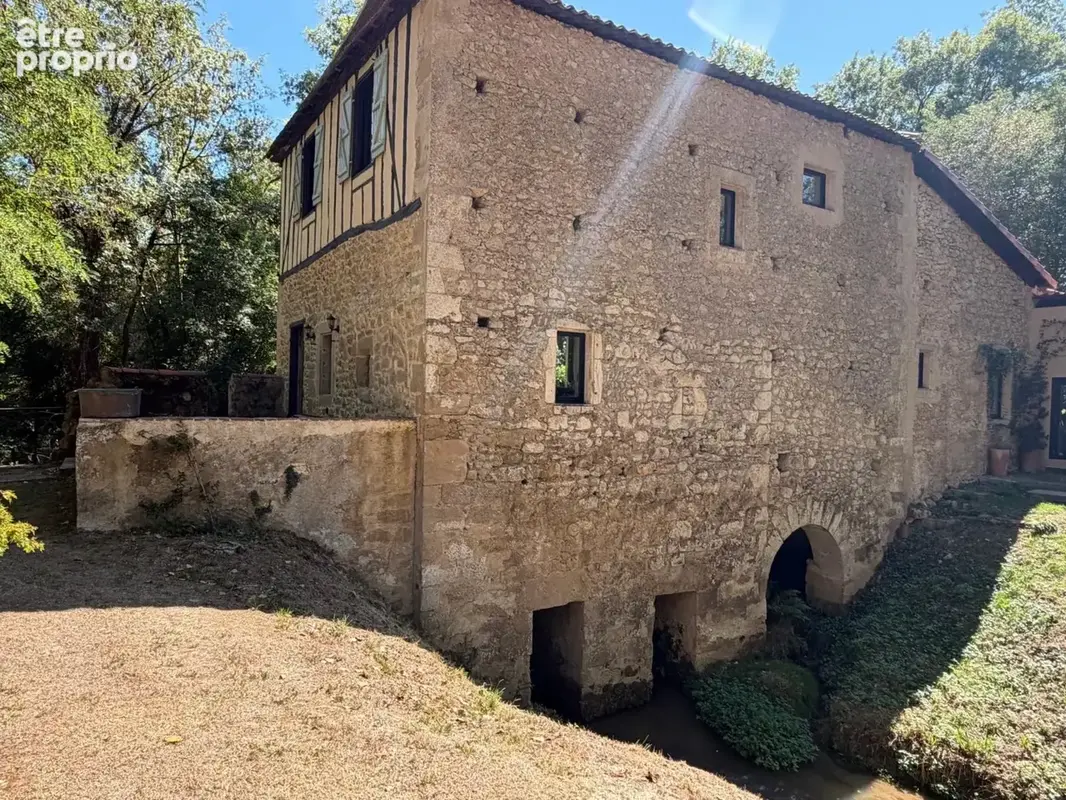 Marciac(32) proche: authentique moulin seigneurial d'exception  des xiv-xviiis, caché, avec son bief baignable, 1.5 hectare, élé - photo 14