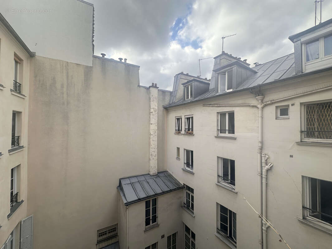 Appartement à PARIS-3E