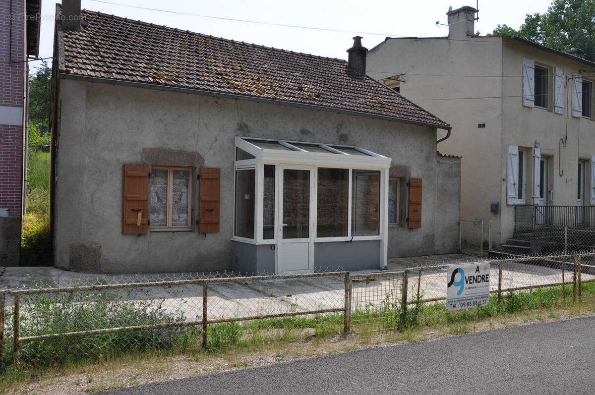 Maison à LE DONJON