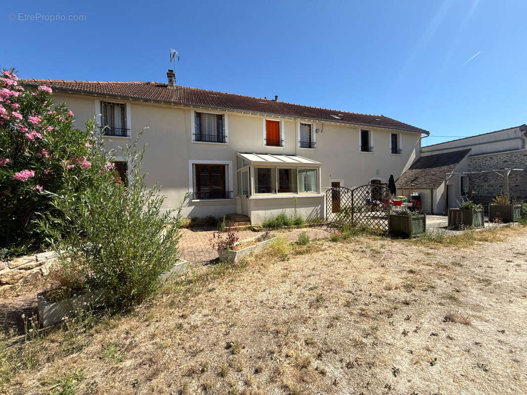 Propriété - 12 pièces 322m2 - VERT LE GRAND - photo 3
