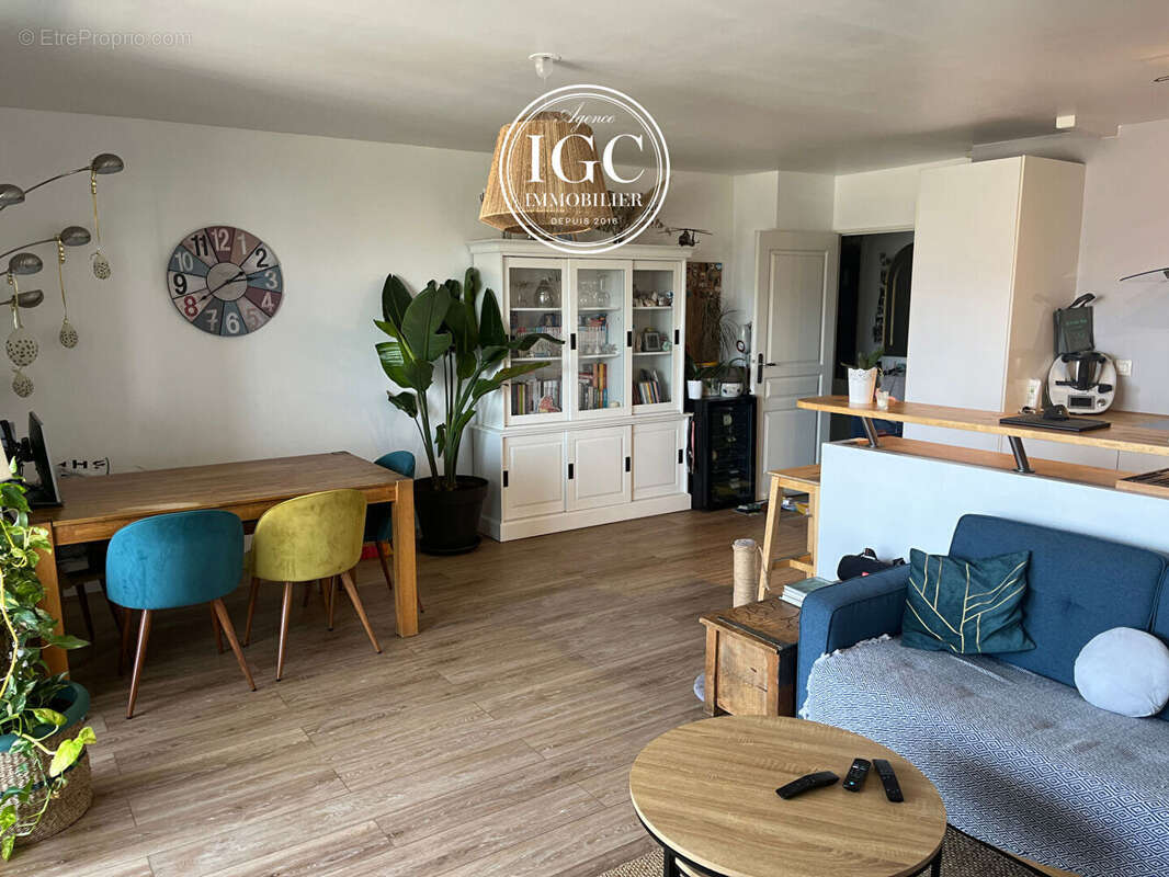 Appartement à MARSEILLE-8E