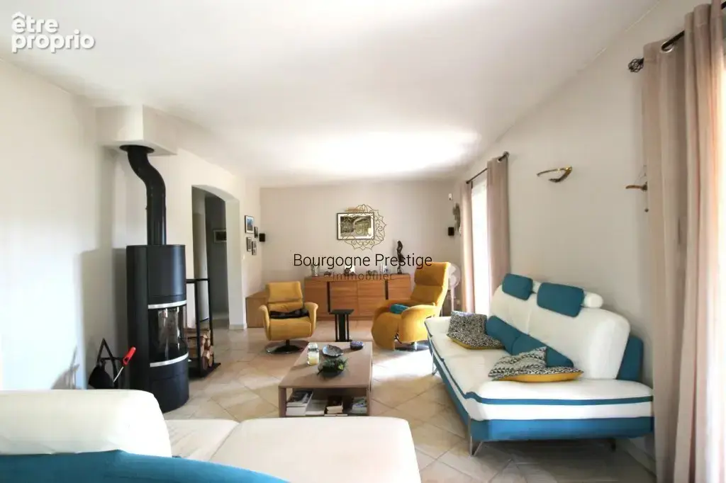 Belle maison familiale sur sous-sol de 132 m² -terrain de 1812 m² et dependance - photo 7