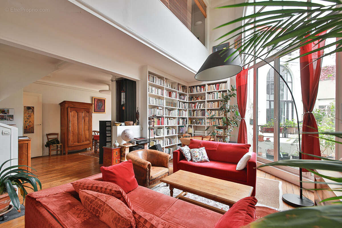 Appartement à PARIS-14E