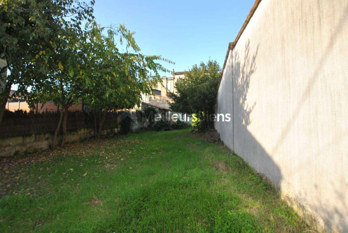 Maison de ville avec jardin. Budget 169 000€ - photo 4