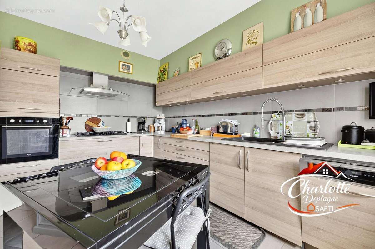 Maison 207 m² à Brantome  - photo 8
